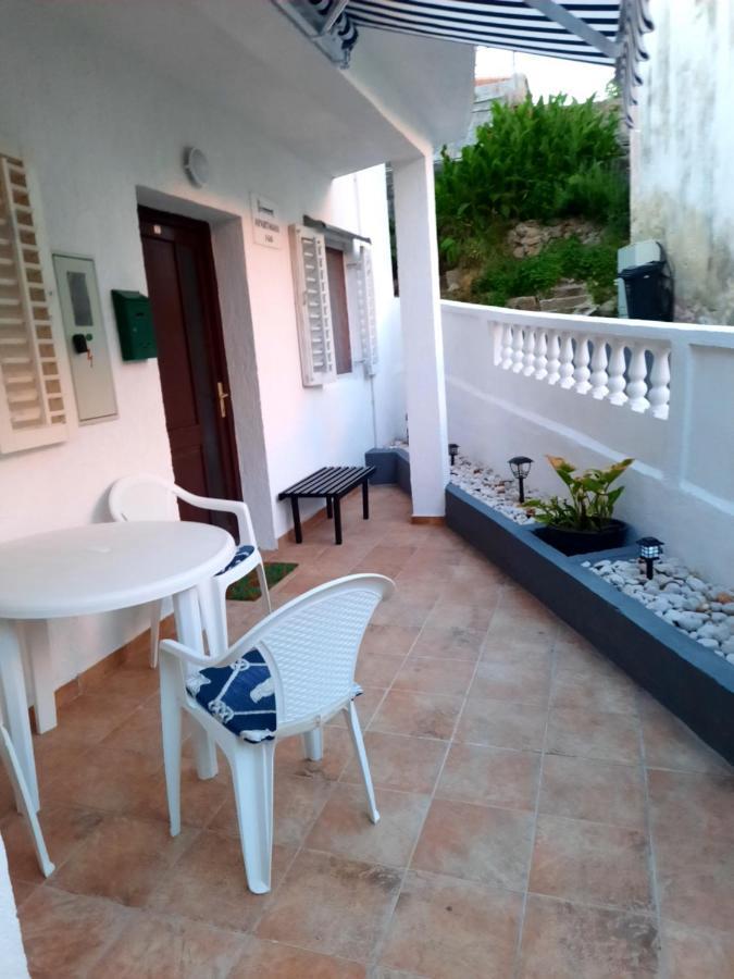 Apartmani Ana-Lora Lopar Dış mekan fotoğraf