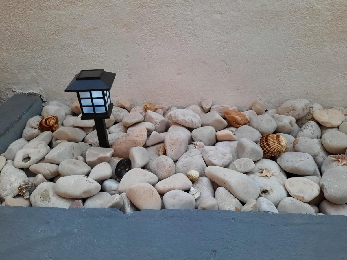 Apartmani Ana-Lora Lopar Dış mekan fotoğraf