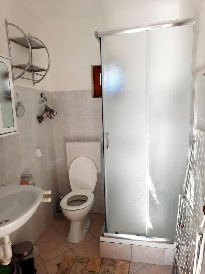 Apartmani Ana-Lora Lopar Dış mekan fotoğraf