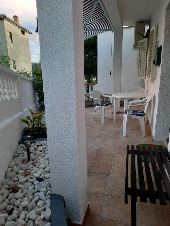 Apartmani Ana-Lora Lopar Dış mekan fotoğraf
