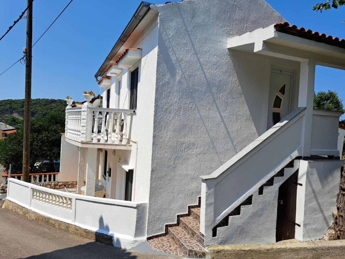 Apartmani Ana-Lora Lopar Dış mekan fotoğraf