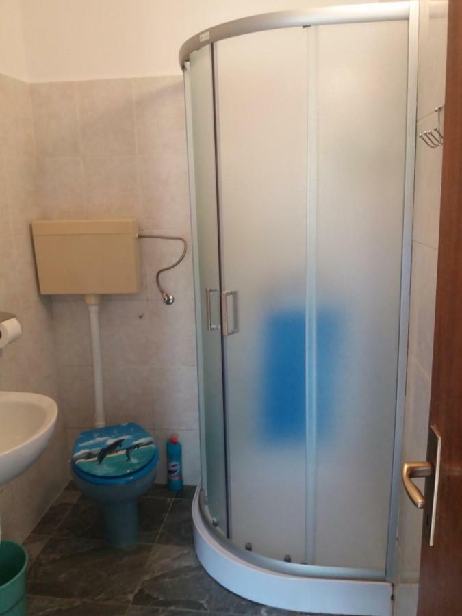 Apartmani Ana-Lora Lopar Dış mekan fotoğraf